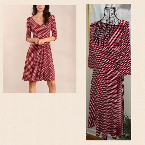 LBISSE RED,WHITE & BLUE SILKY KNIT FIT & FLARE DRESS~GEOMETRIC PRINT~MEDIUM - Picture 3 of 6